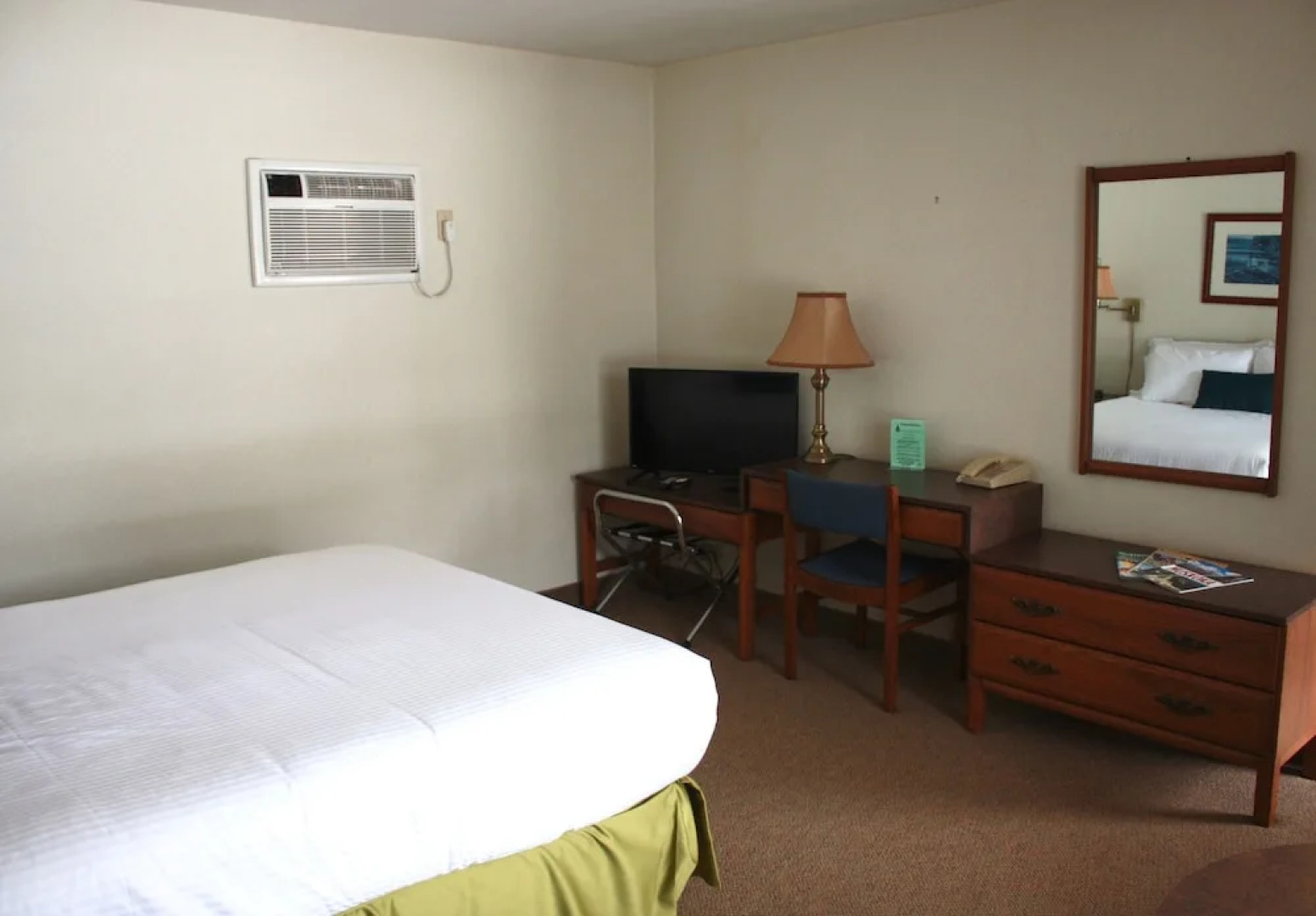 Arrowhead Inn by Baaman's