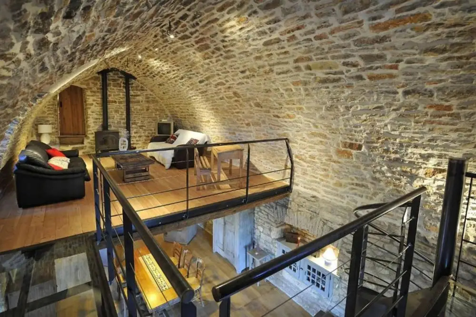 House With 4 Bedrooms in Saint-georges-de-lévéjac, With Wonderful Moun