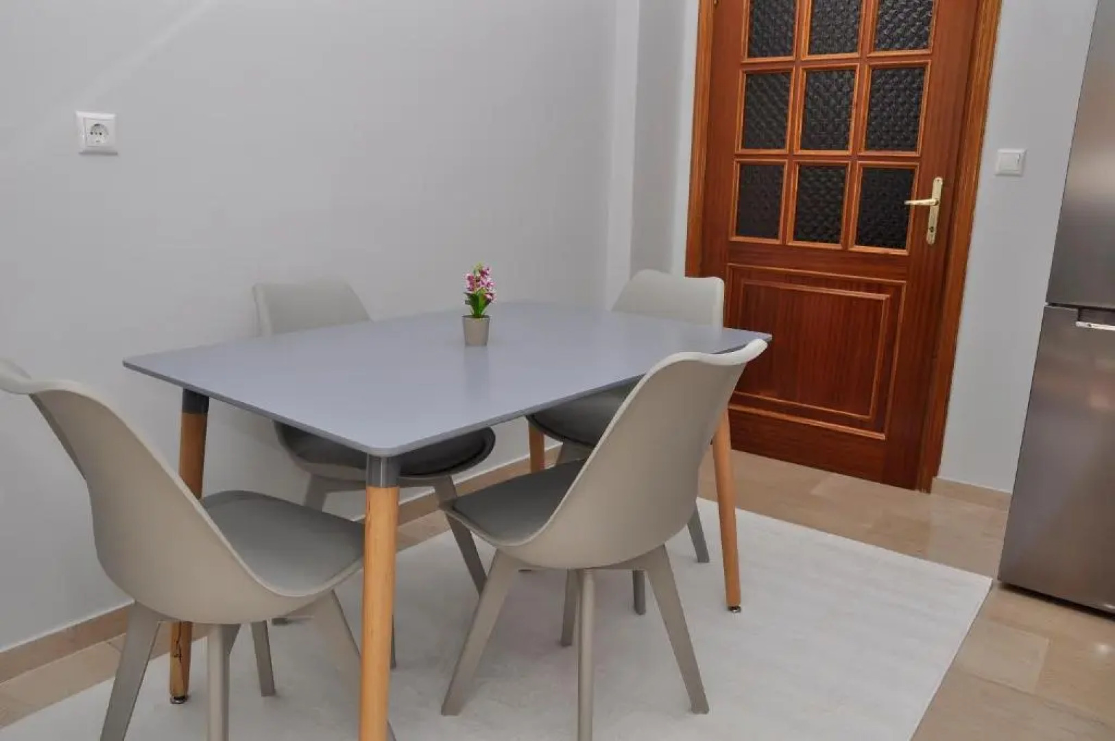Friendly Flat 3