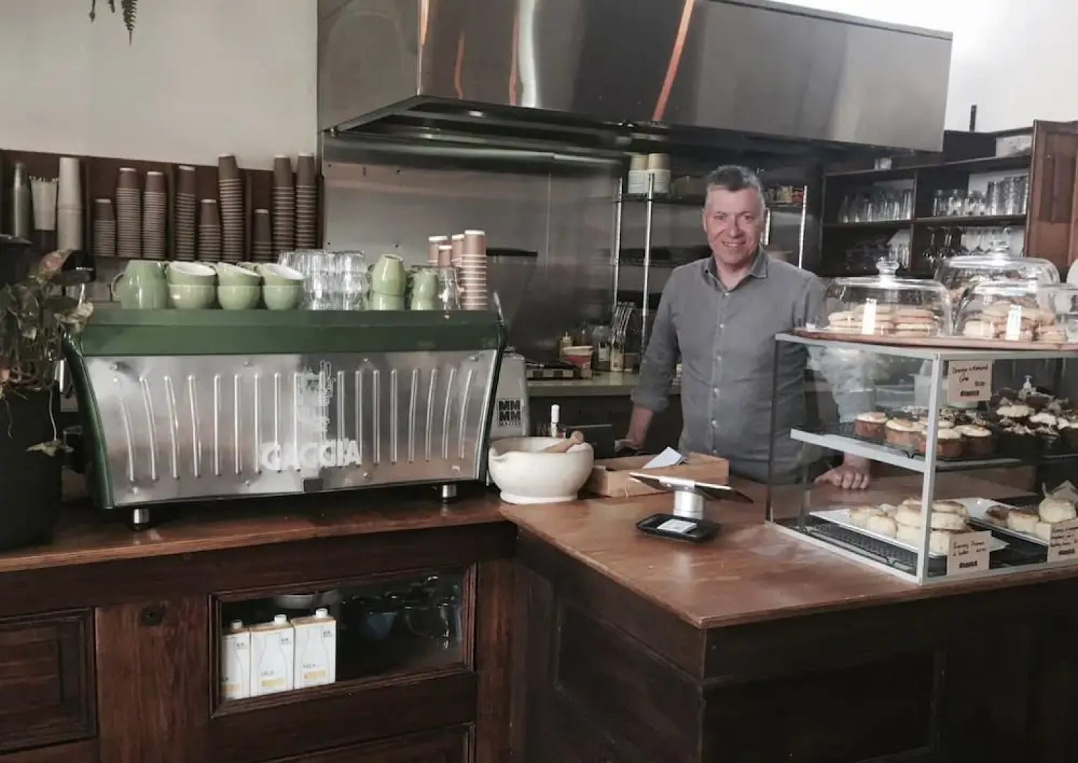 Assemblage Boutique Art B & B