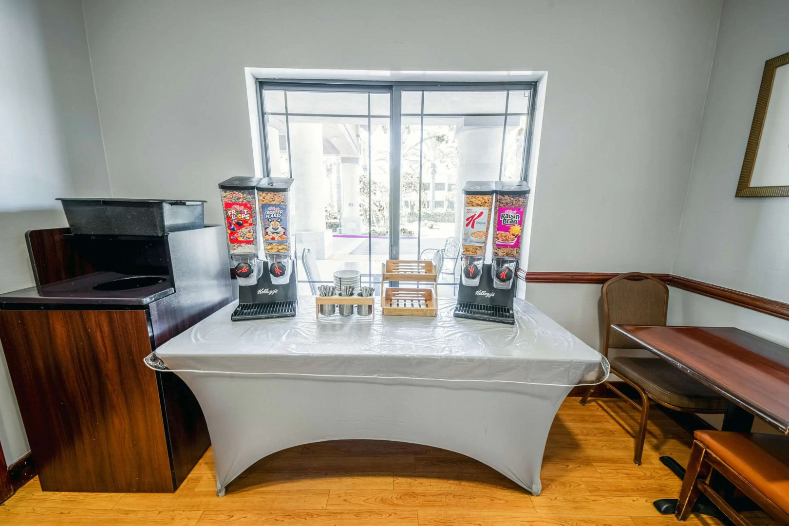 Country Inn & Suites by Radisson, Ontario at Ontario Mills, CA