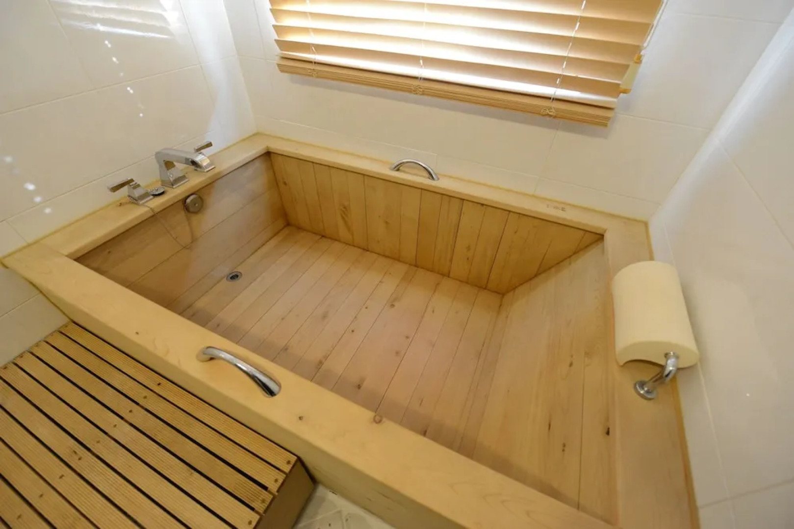 Central Tourist Hotel