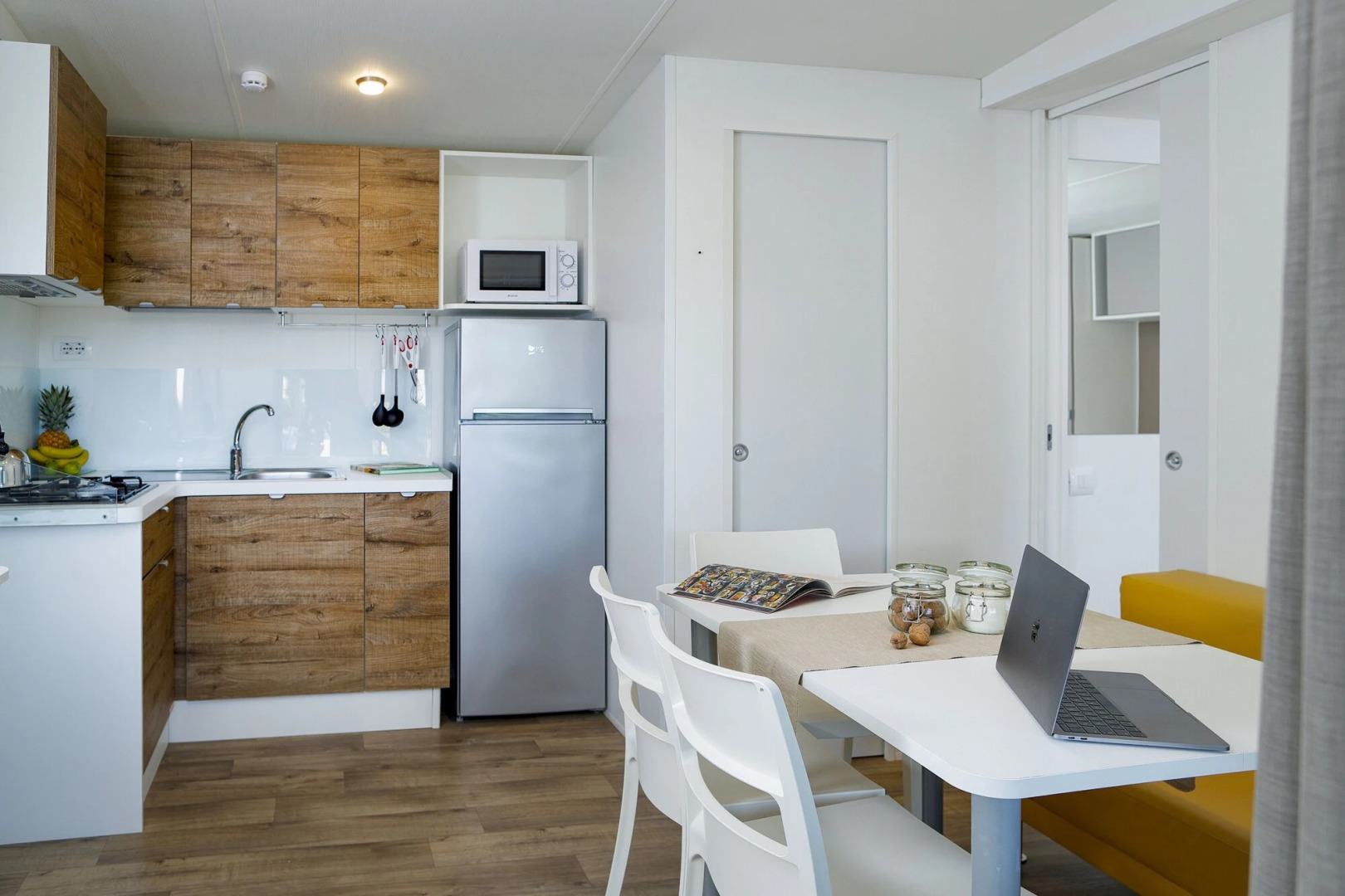 Hu Park Albatros Village