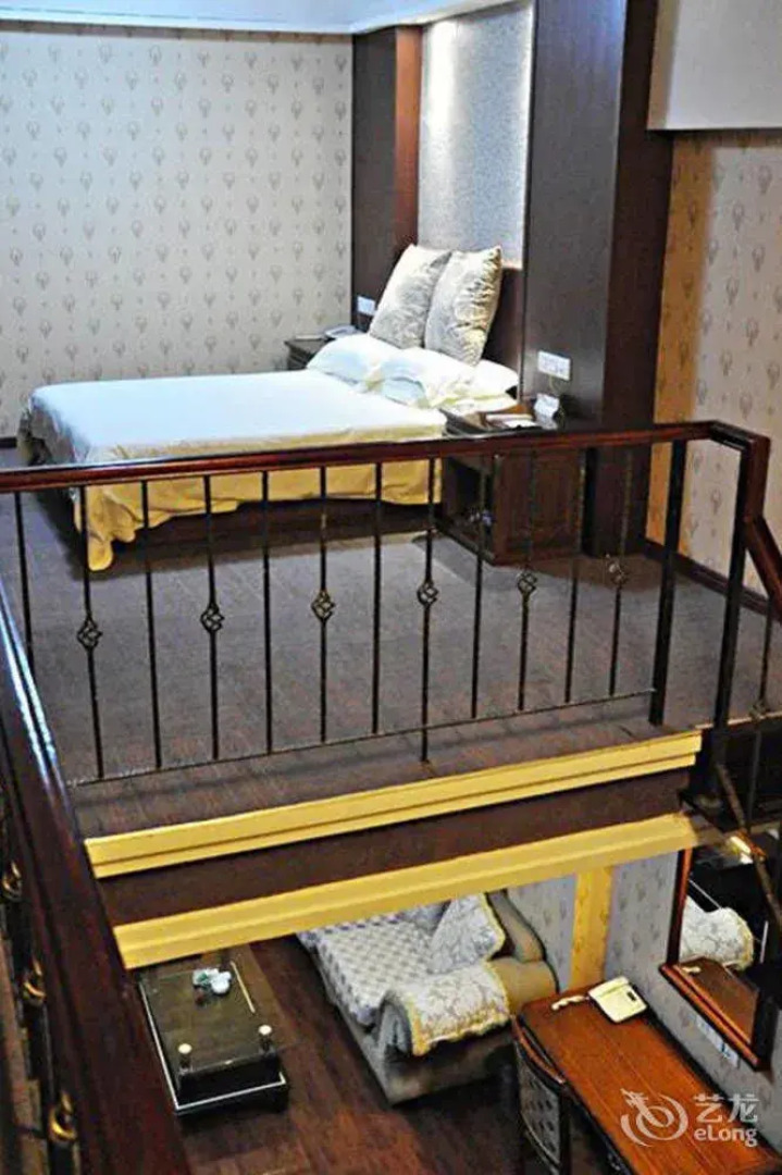 Century Shengye Hotel