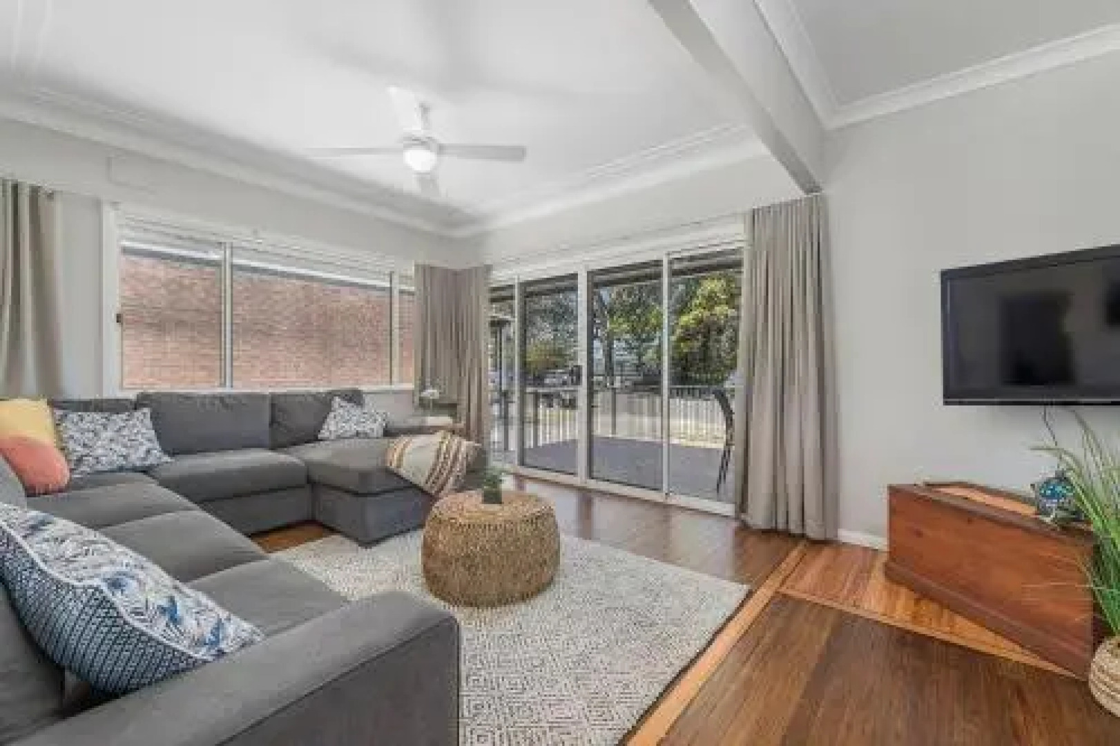 BANYANDAH 557 Ocean Drive NH