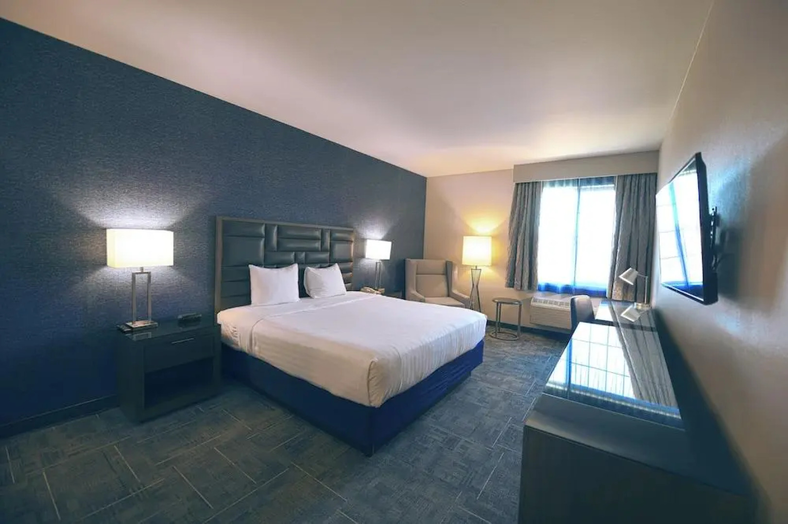 The Lodge at Rolling Hills