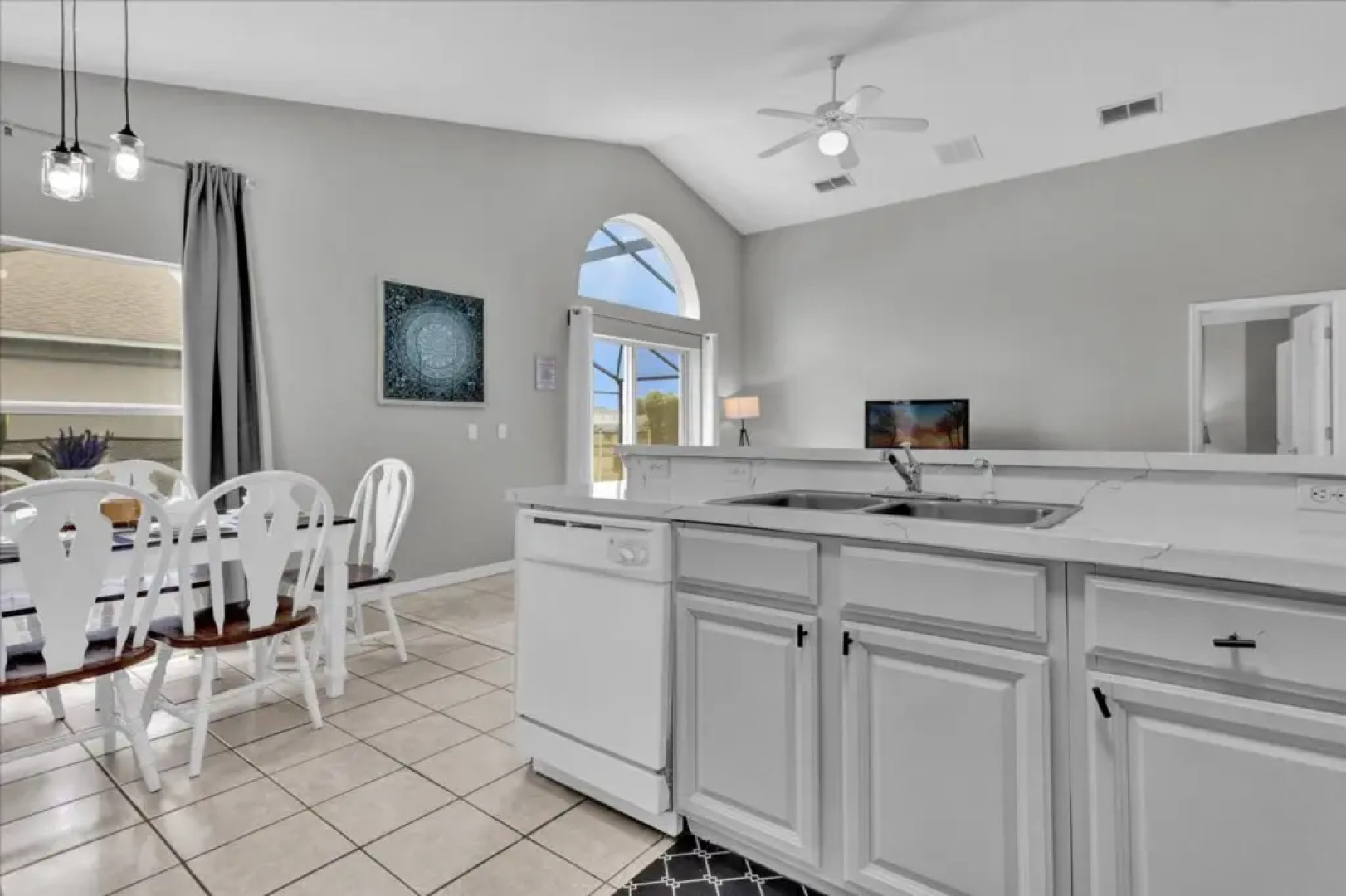 3 Bedrooms / 2 Bathrooms / Cumbrian Lakes (4695 CL), Kissimmee, US