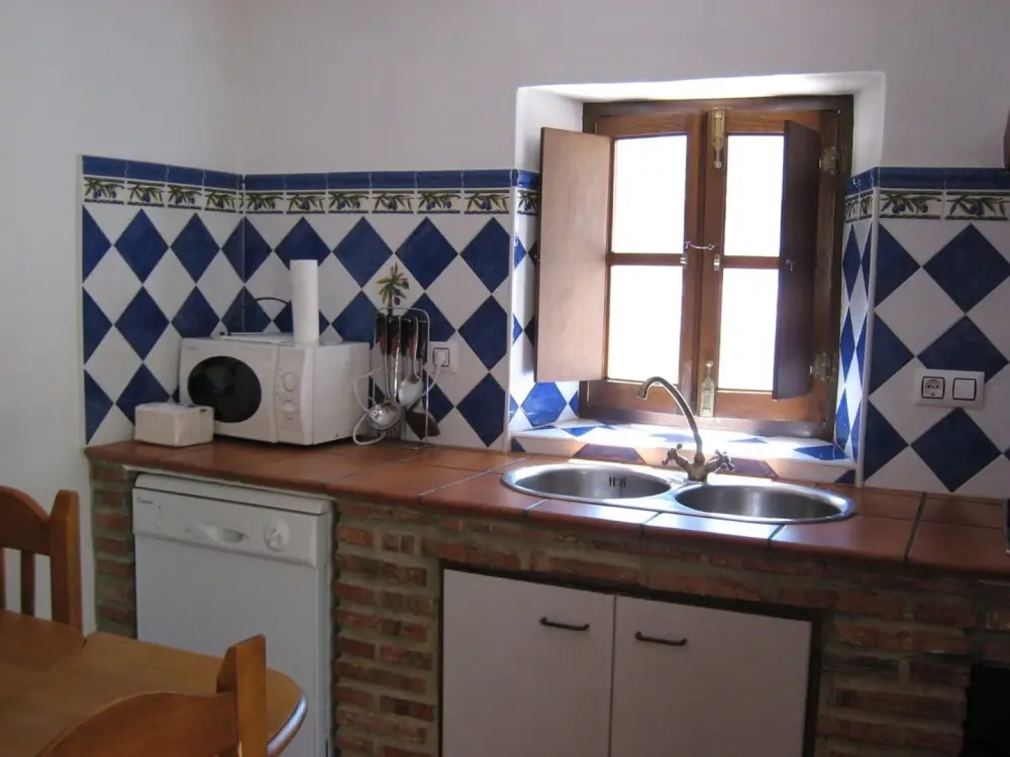 Quaint Holiday Home in Jimena de la Frontera With Terrace