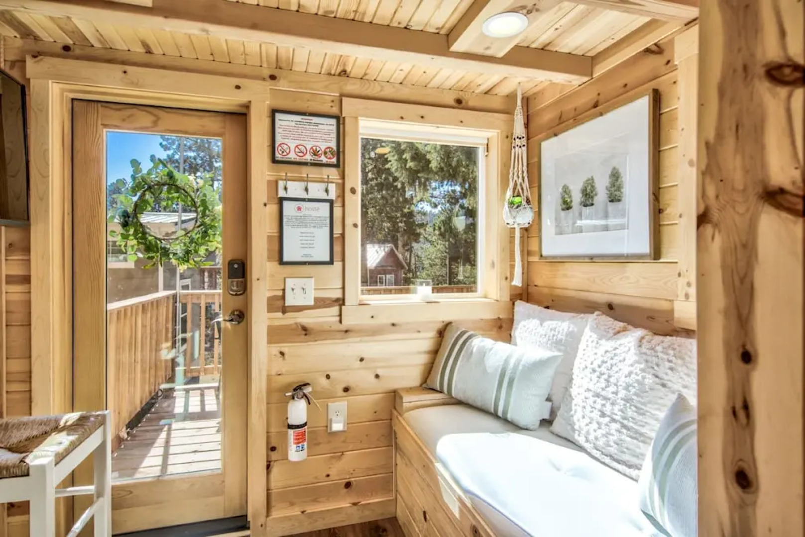 Tiny House! Hot Tub! Pikes Peak & AC