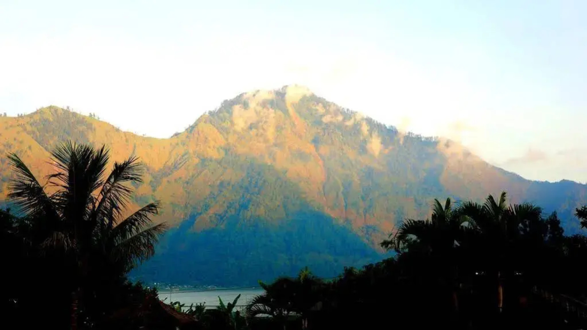 Puri Bening Lake Front Hotel
