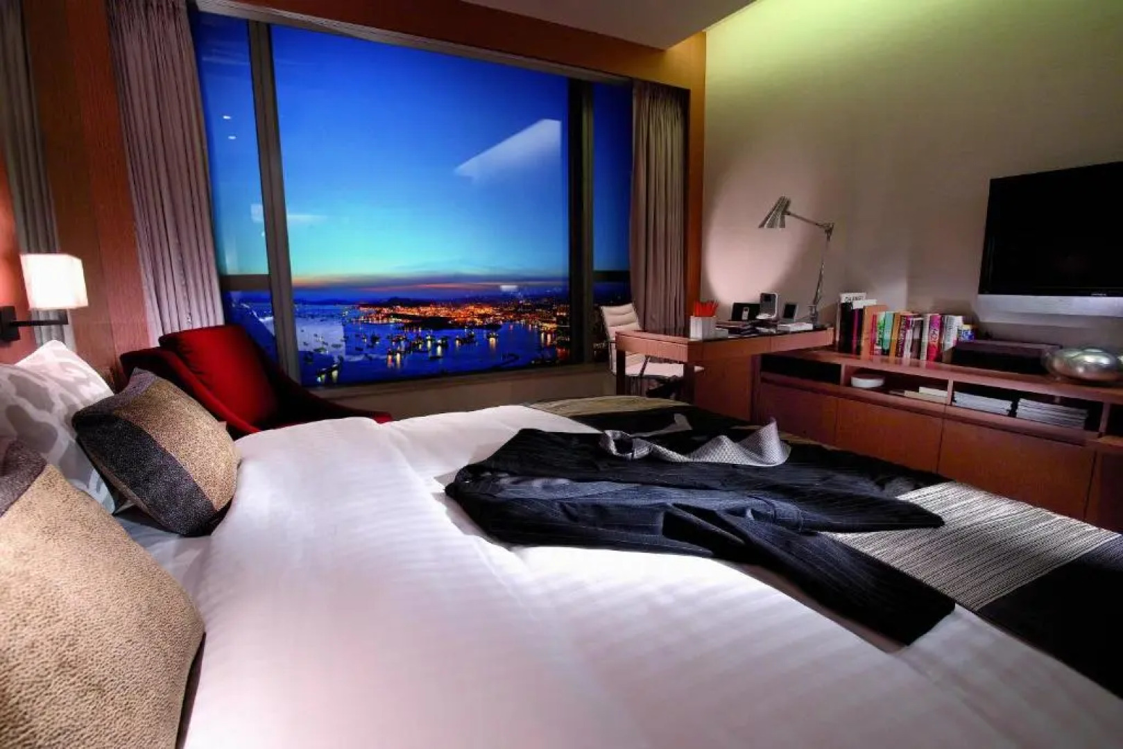 The HarbourView Place @ the ICC megalopolis