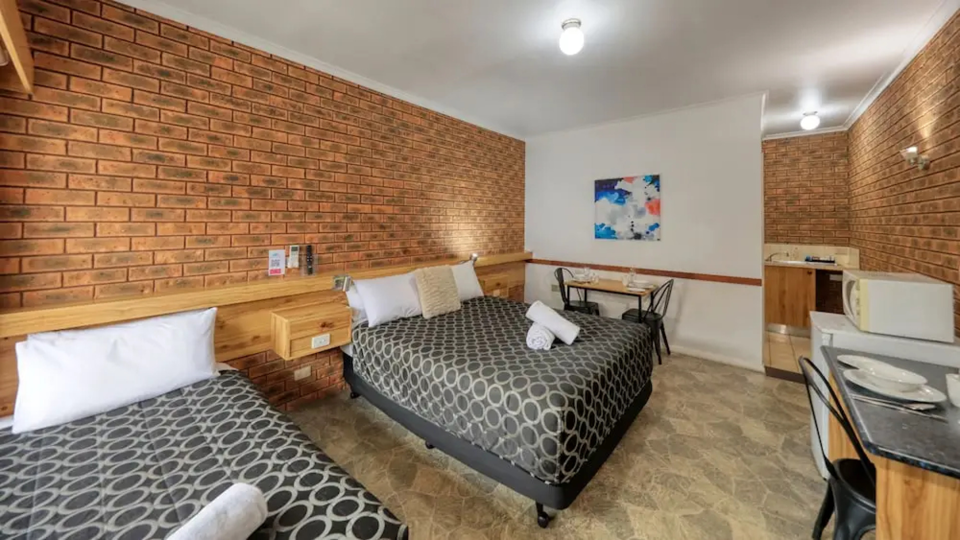 The Cottage Motor Inn Albury CBD