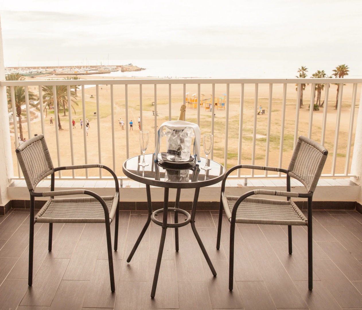 Hotel Brisamar Suites