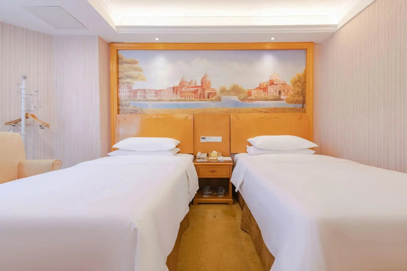 Vienna hotel Shenzhen Dongmen Old Street