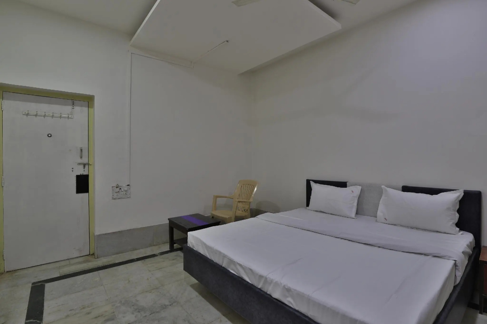 SPOT ON 39918 Hotel Pakas