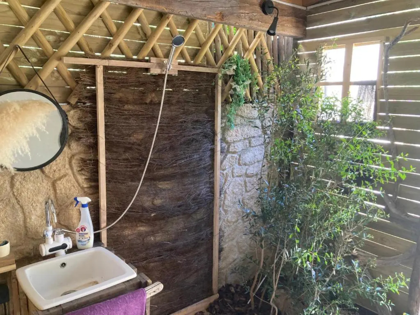 chambre double avec salle de bain privée