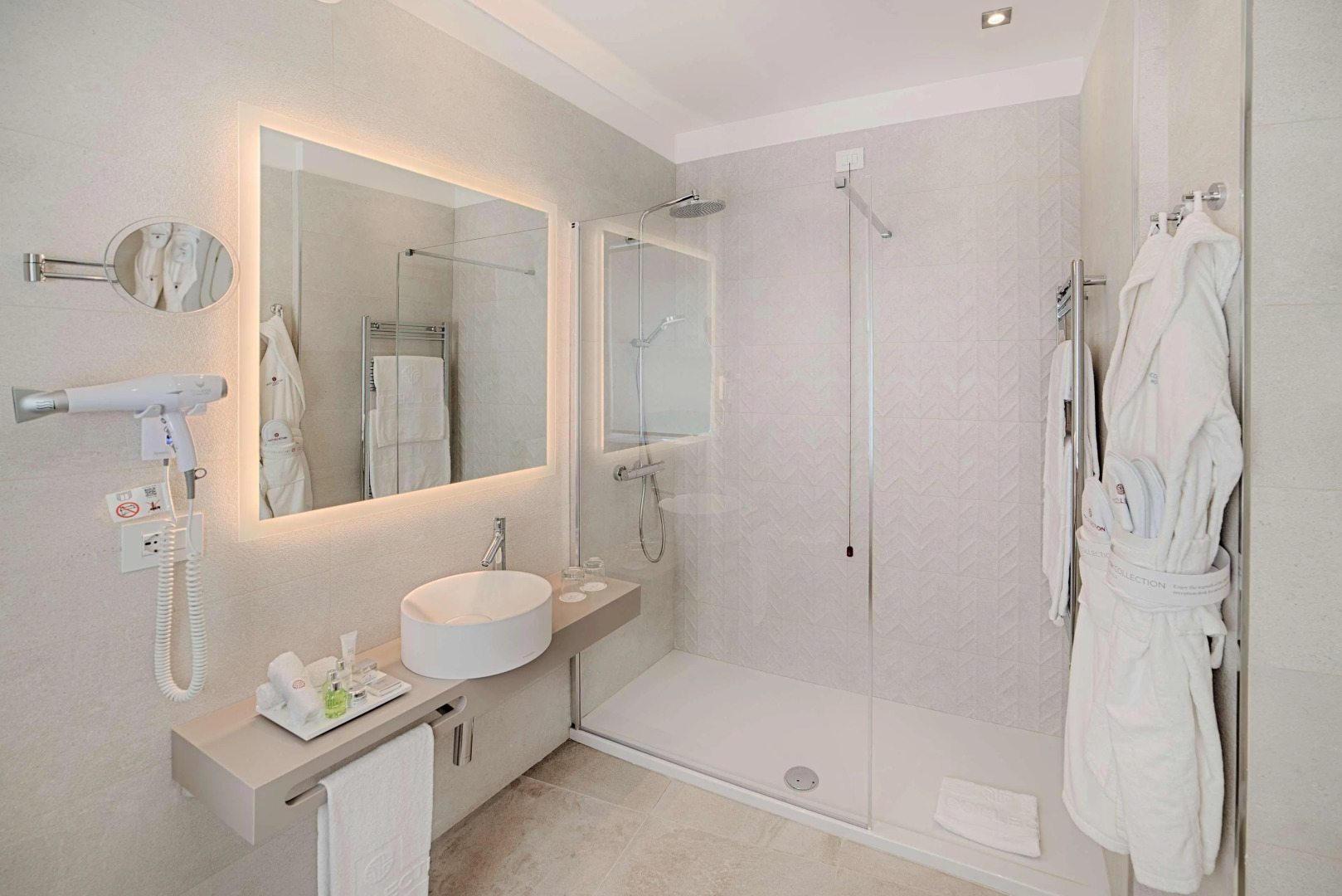 Отель NH Collection Roma Fori Imperiali