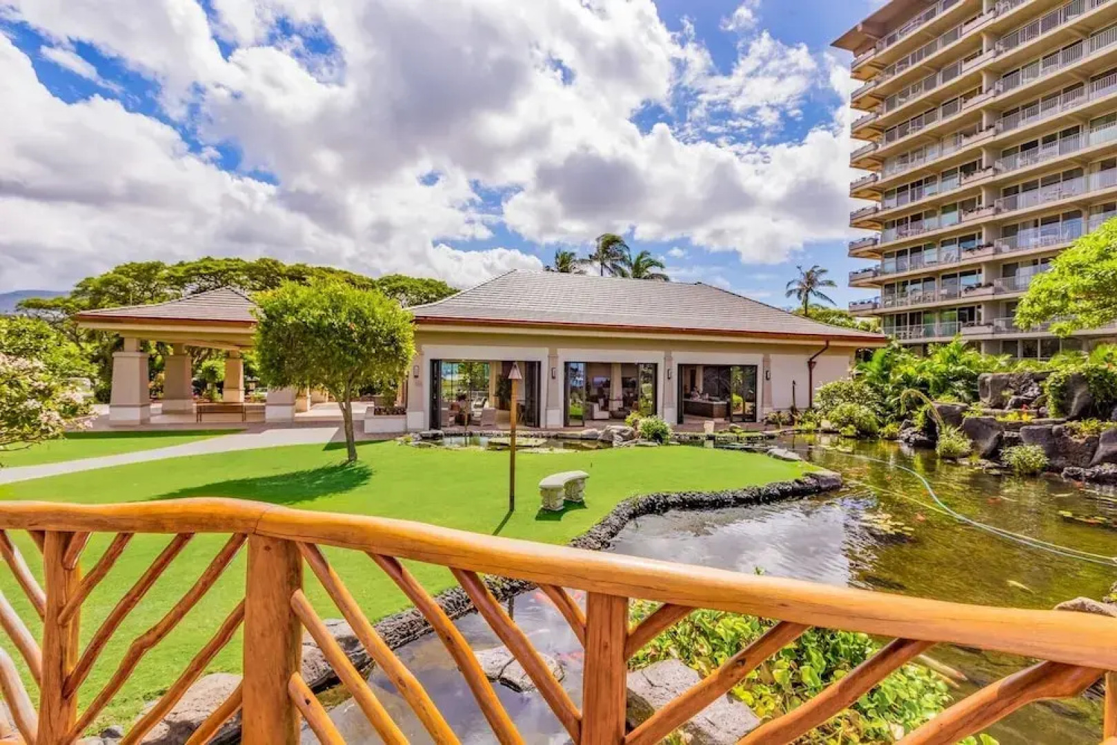 Whaler 6th Floor Oceanview Studio 0 Bedroom Condo by Redawning