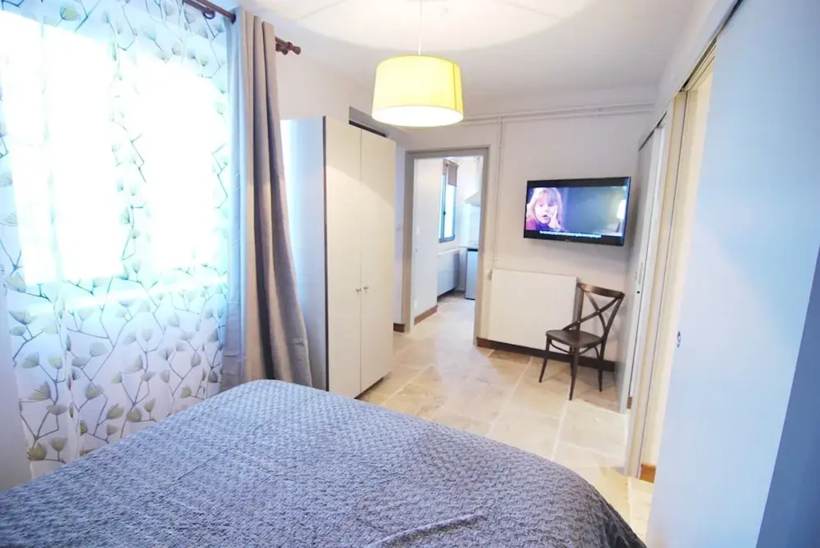 Appartements Pied à Terre, haut standing avec cuisine équipée et terrasse / Groupe HRM