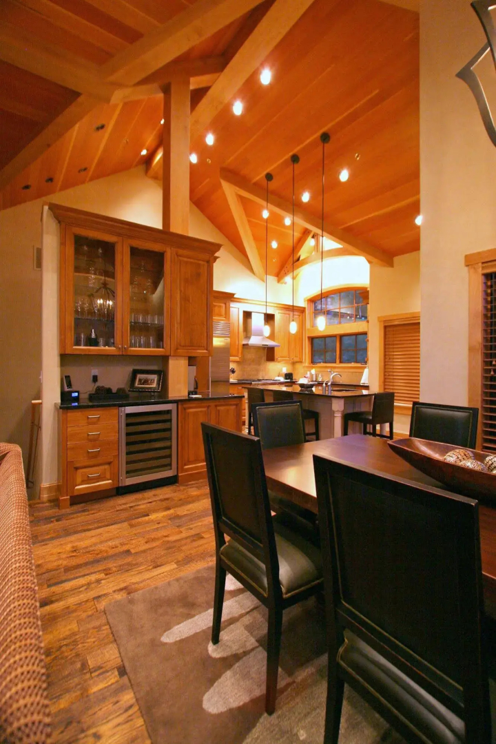 Woodrun Place