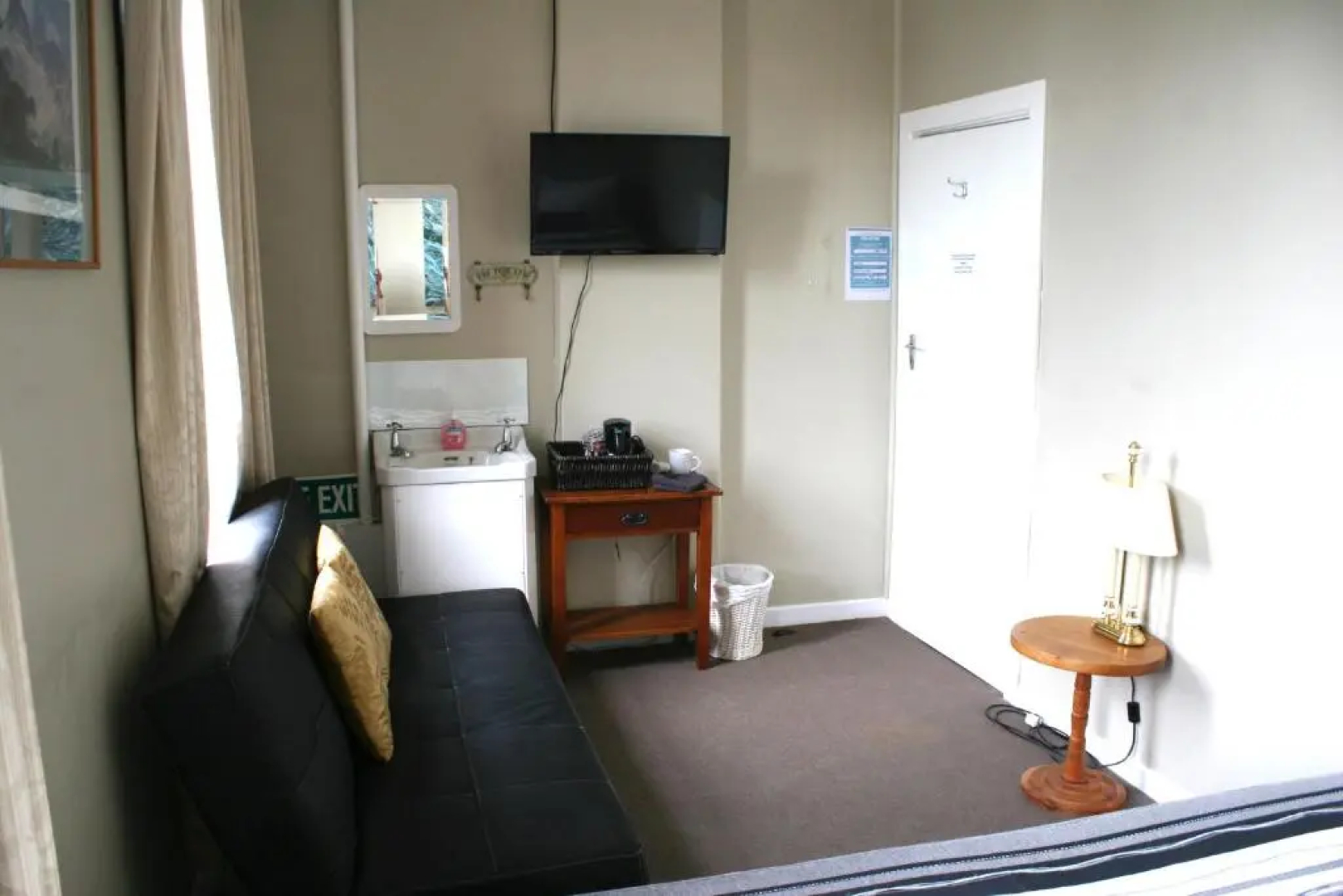 Lumsden Hotel