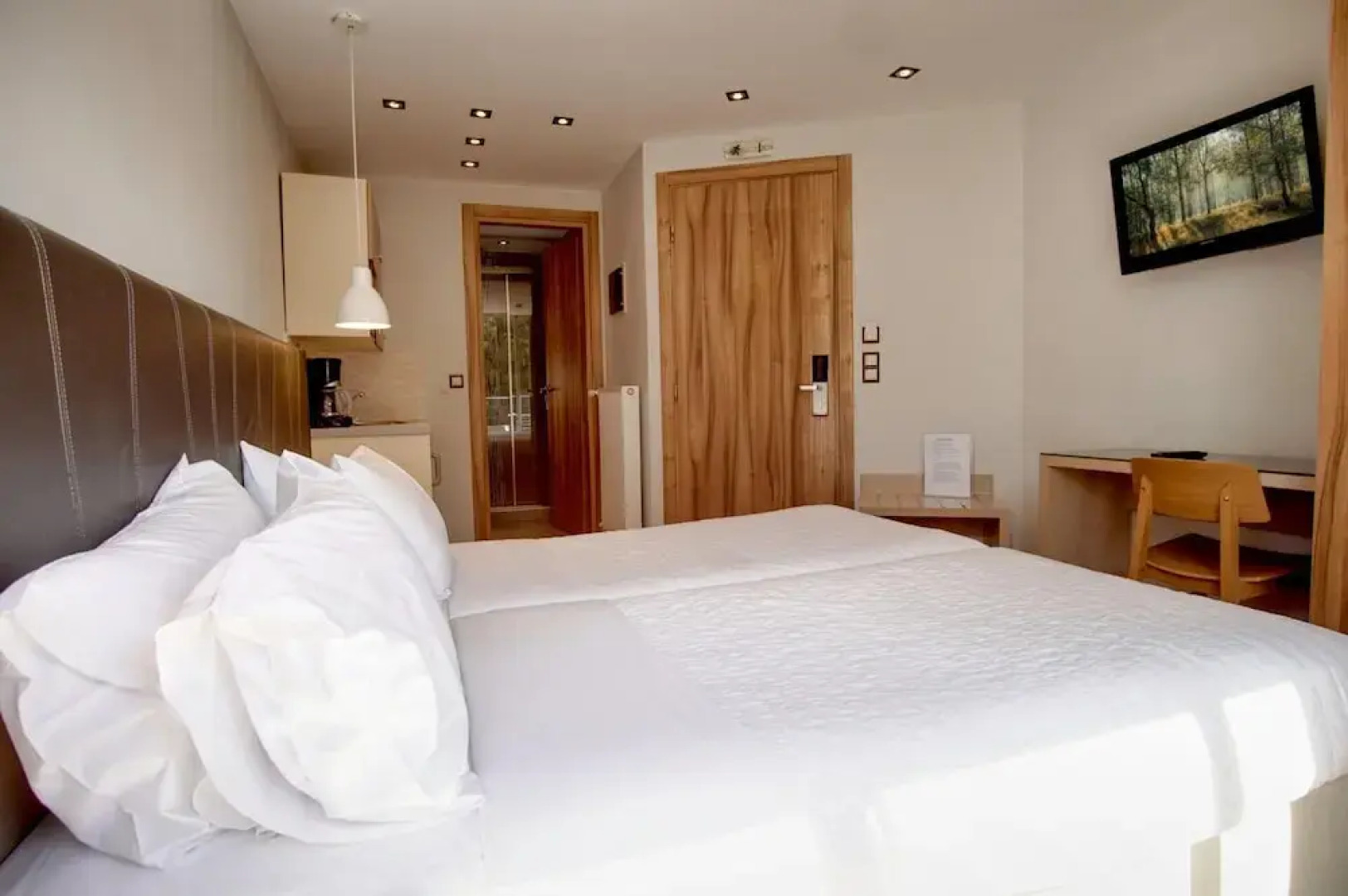 Elements Rooms and Apartments