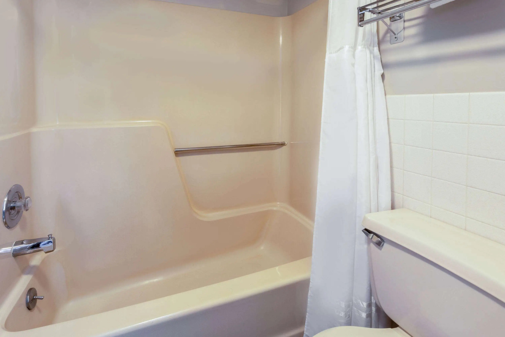 Days Inn by Wyndham Birch Run