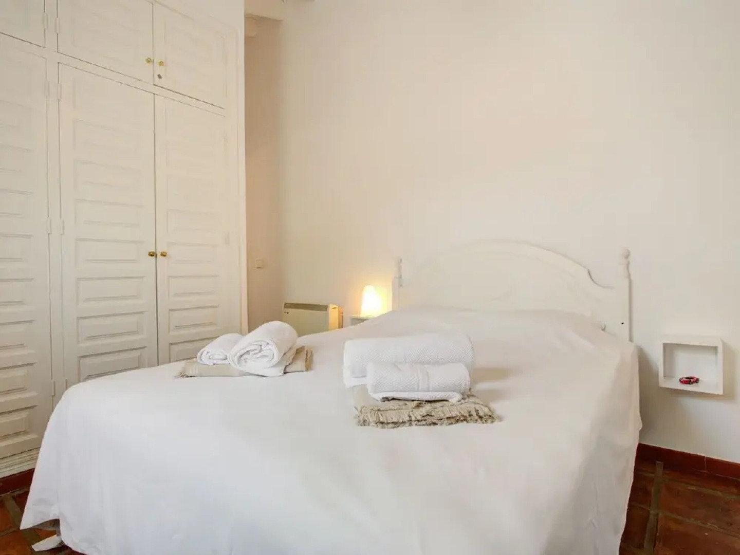 Serene Holiday Home in Sayalonga With Private Pool