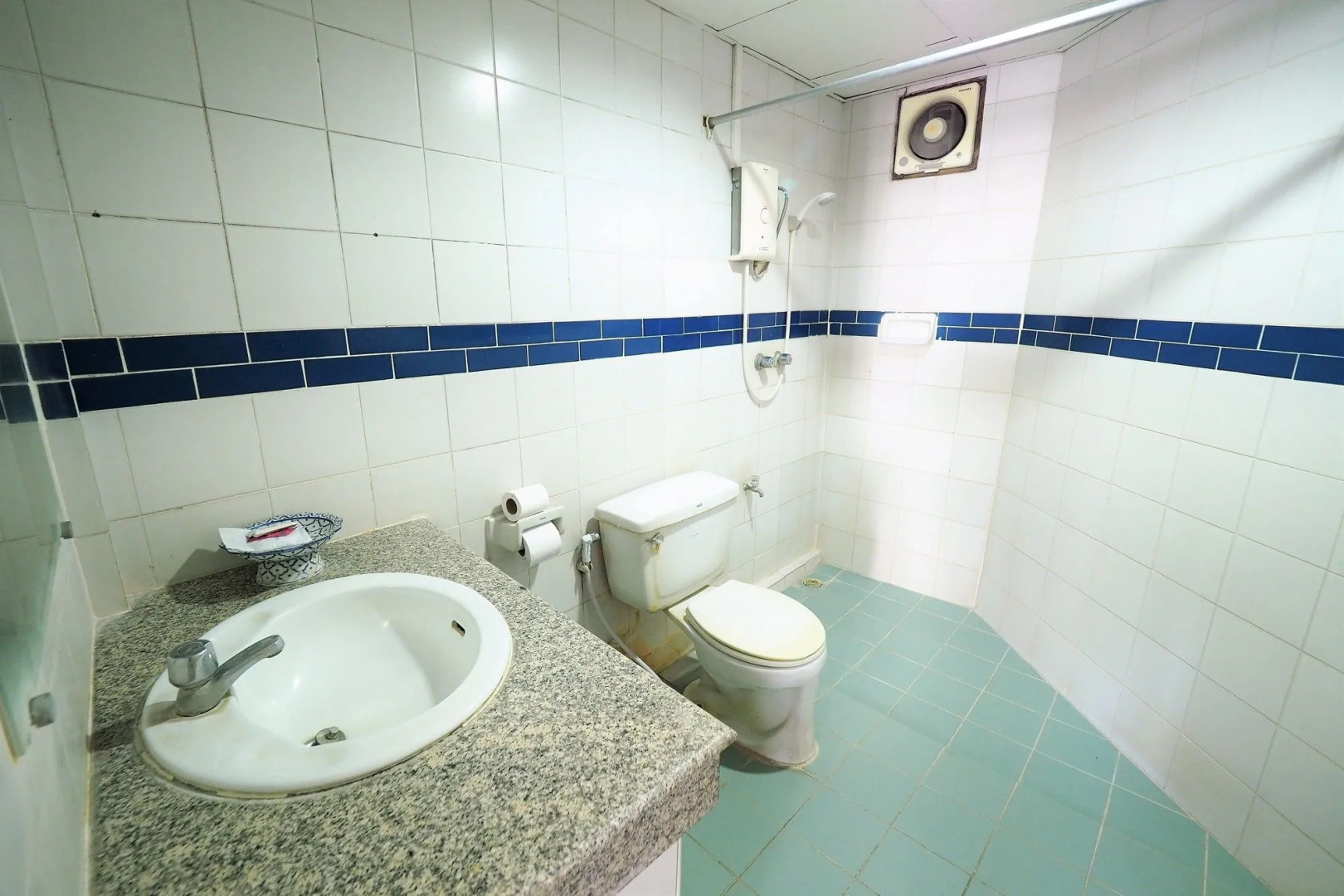 Pachara Hotel and Restaurant