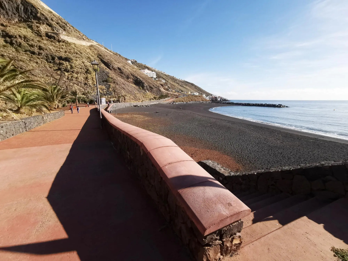 Home2Book Comfy Beachfront Radazul