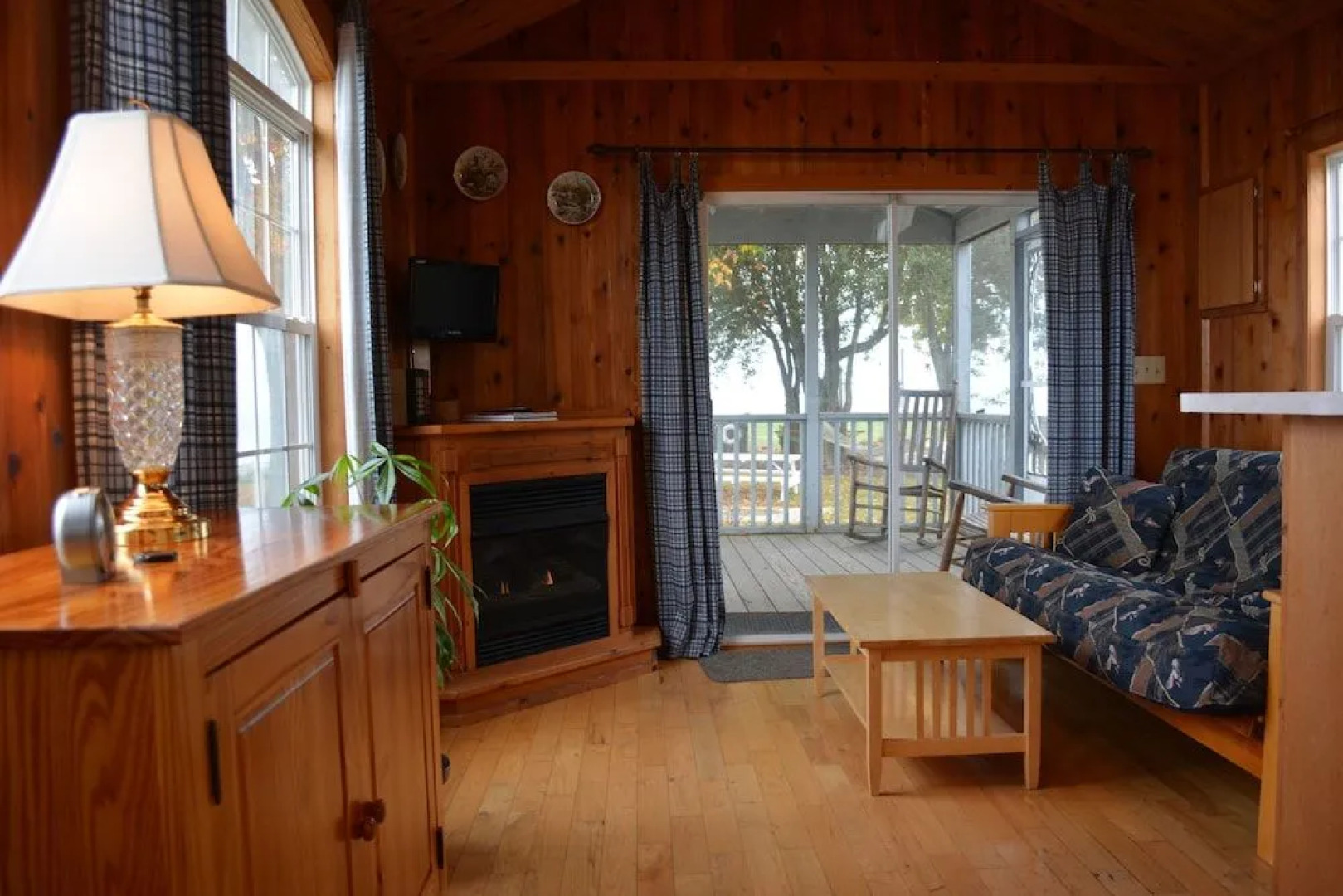 Black Walnut Point Inn