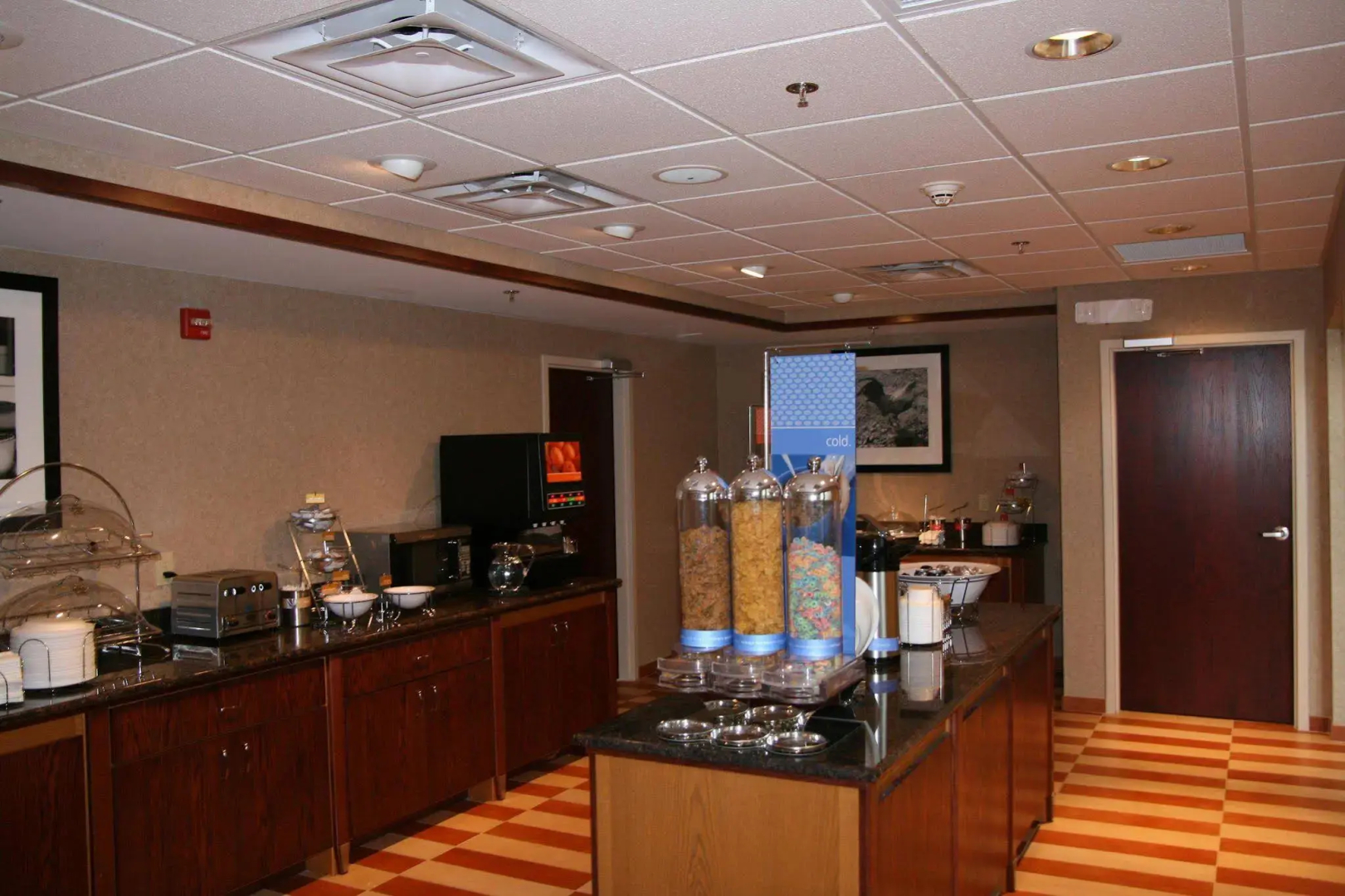 Hampton Inn & Suites Cleveland Mentor