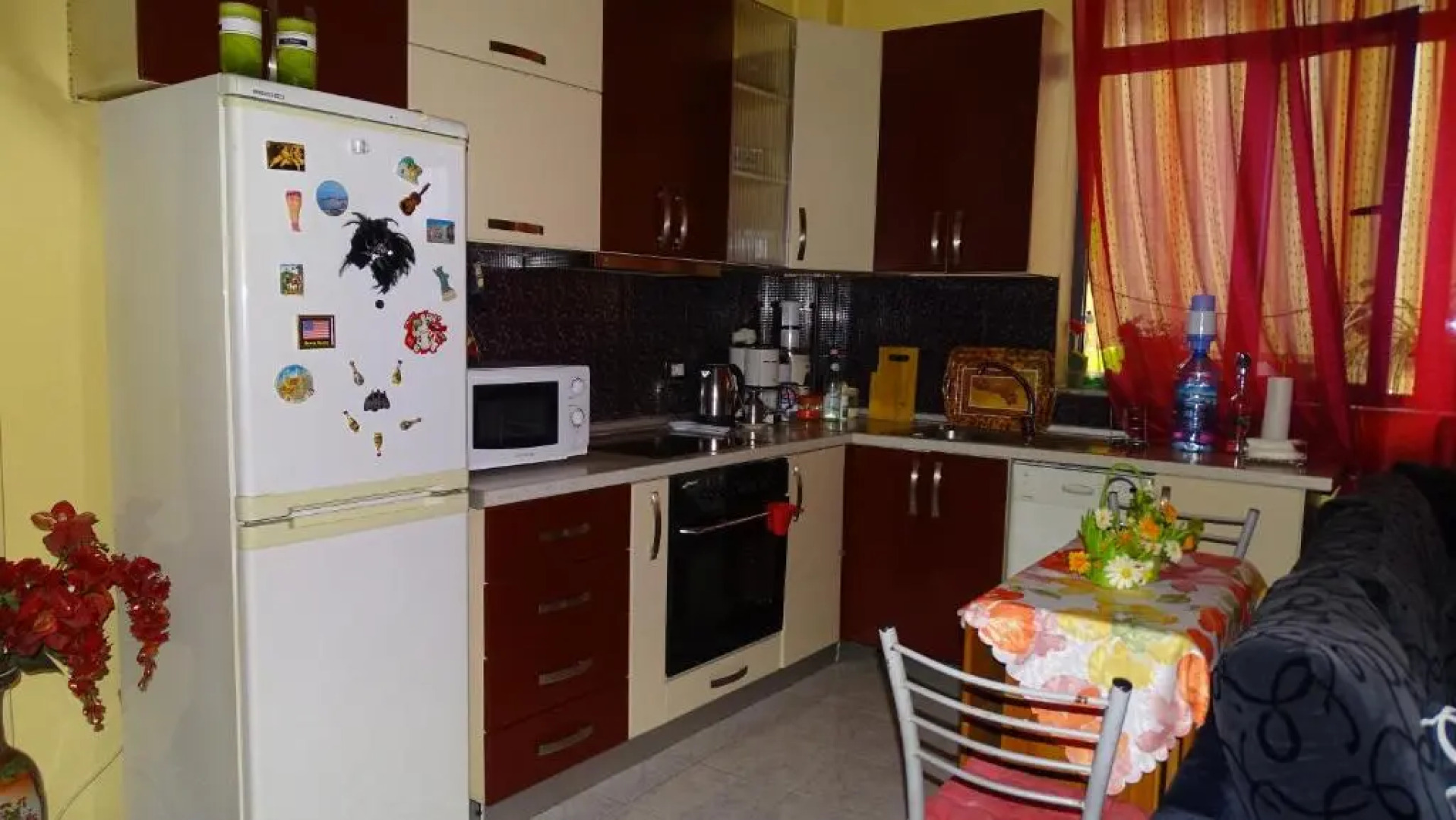 Central Apartments Shoshi