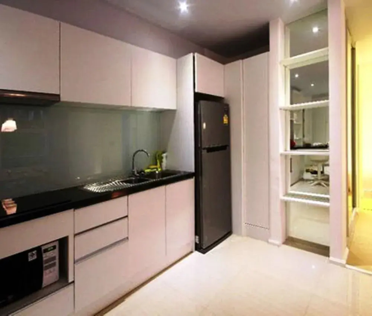 Atlantis Condo Pattaya by Panissara