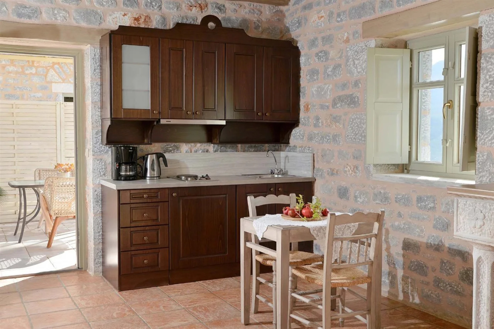 Akrolithi Guesthouse