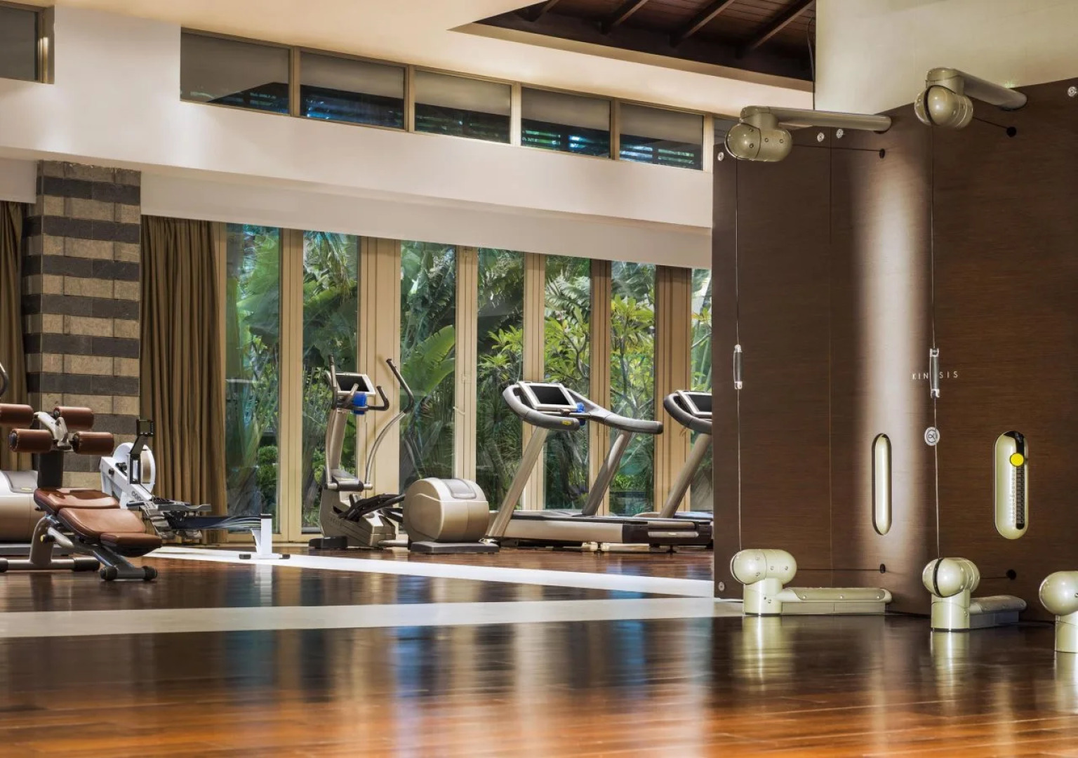 Le Meridien Shimei Bay Beach Resort & Spa