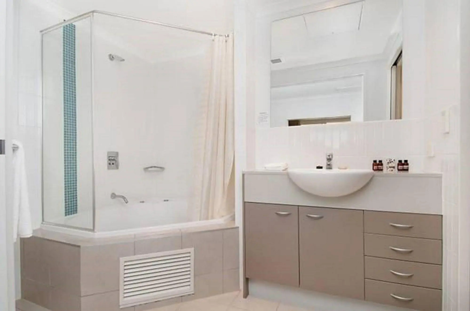 Ettalong Beach Apartments