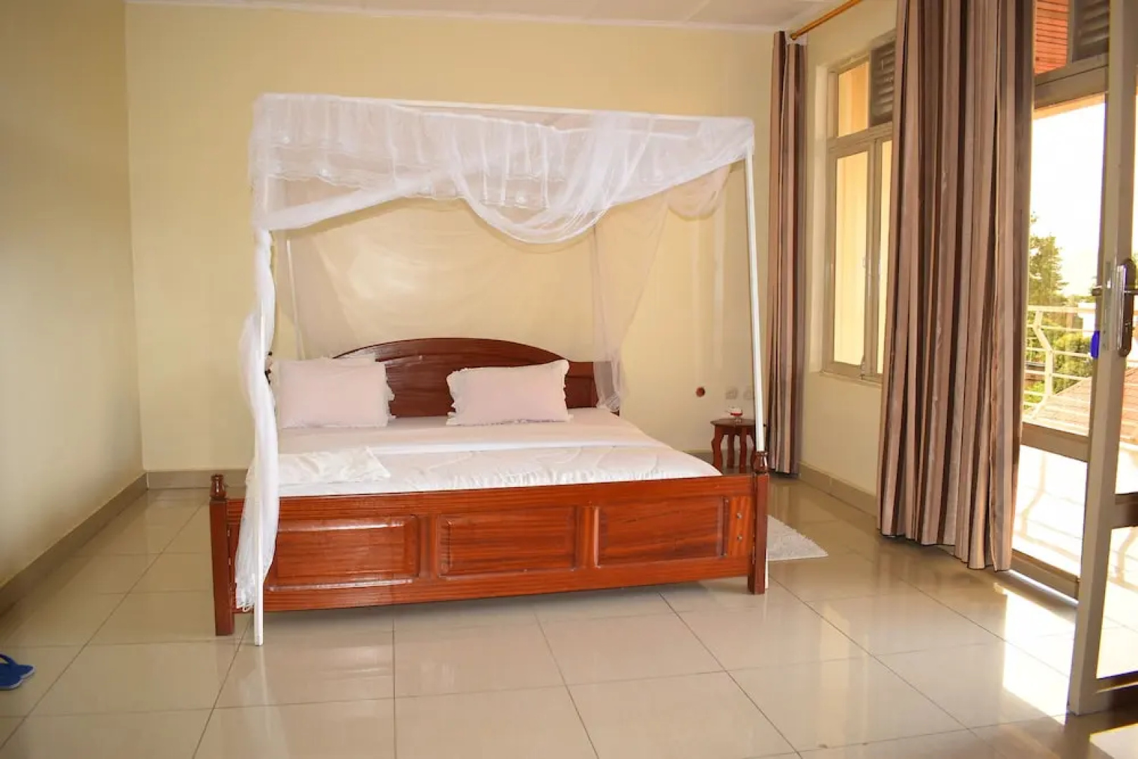 Fanadguesthouse
