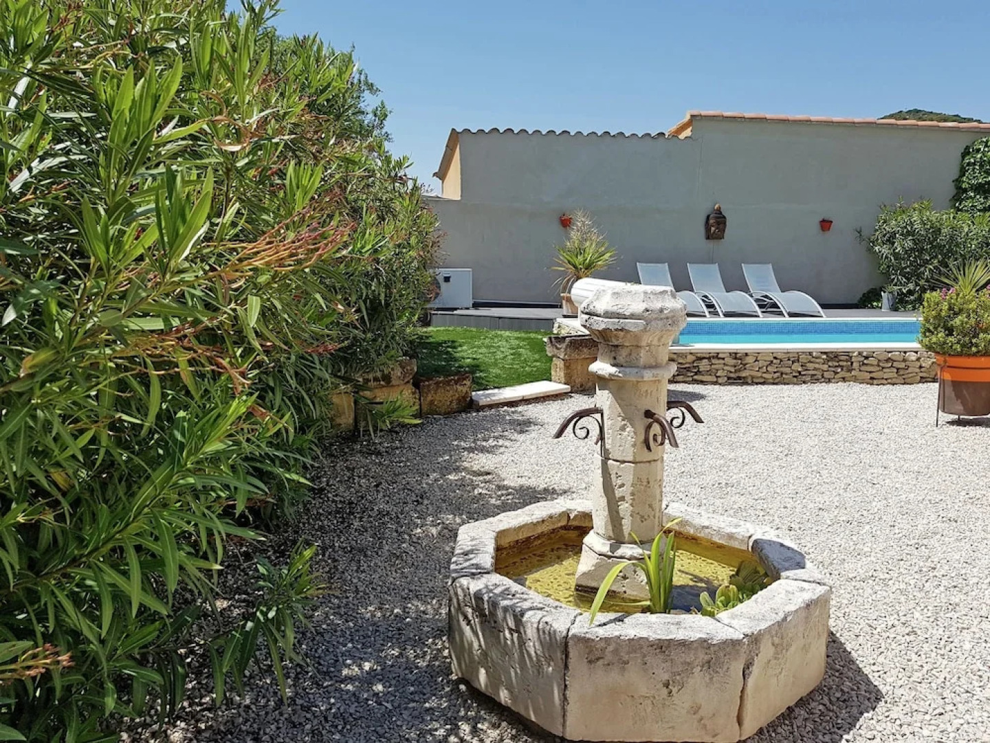 Pleasant Villa in Lirac With Private Swimming Pool