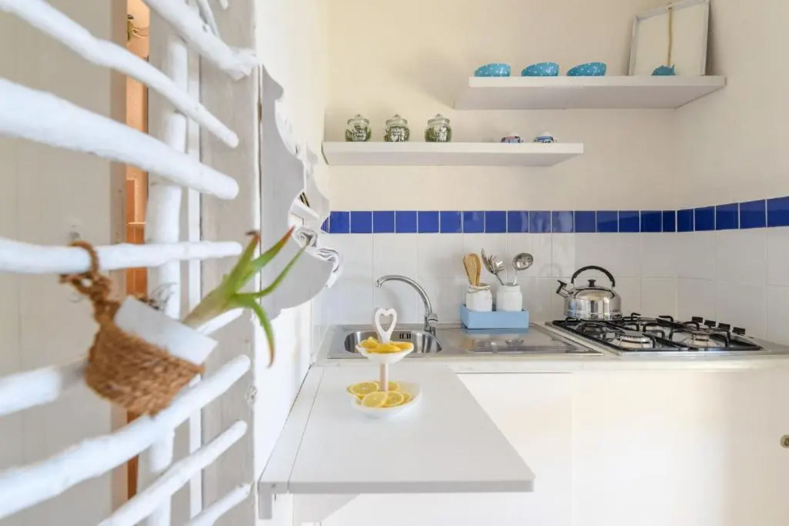 Leuca Cliff Houses by WowHomes