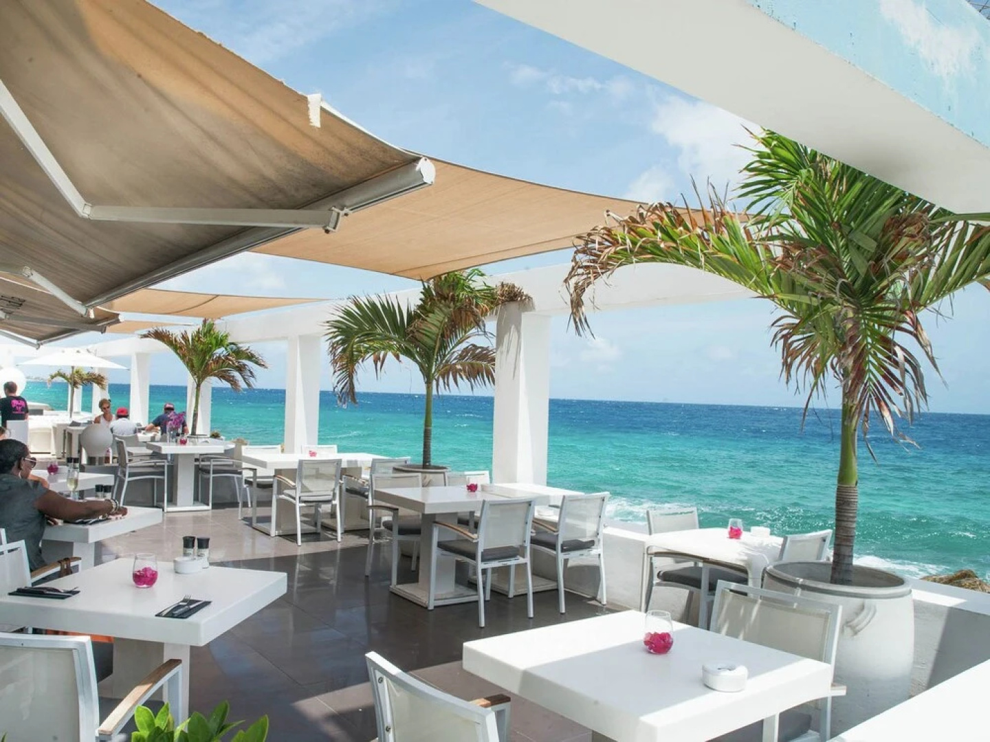 Luxurious and hip Apartment in the Historic Town of Willemstad and the sea
