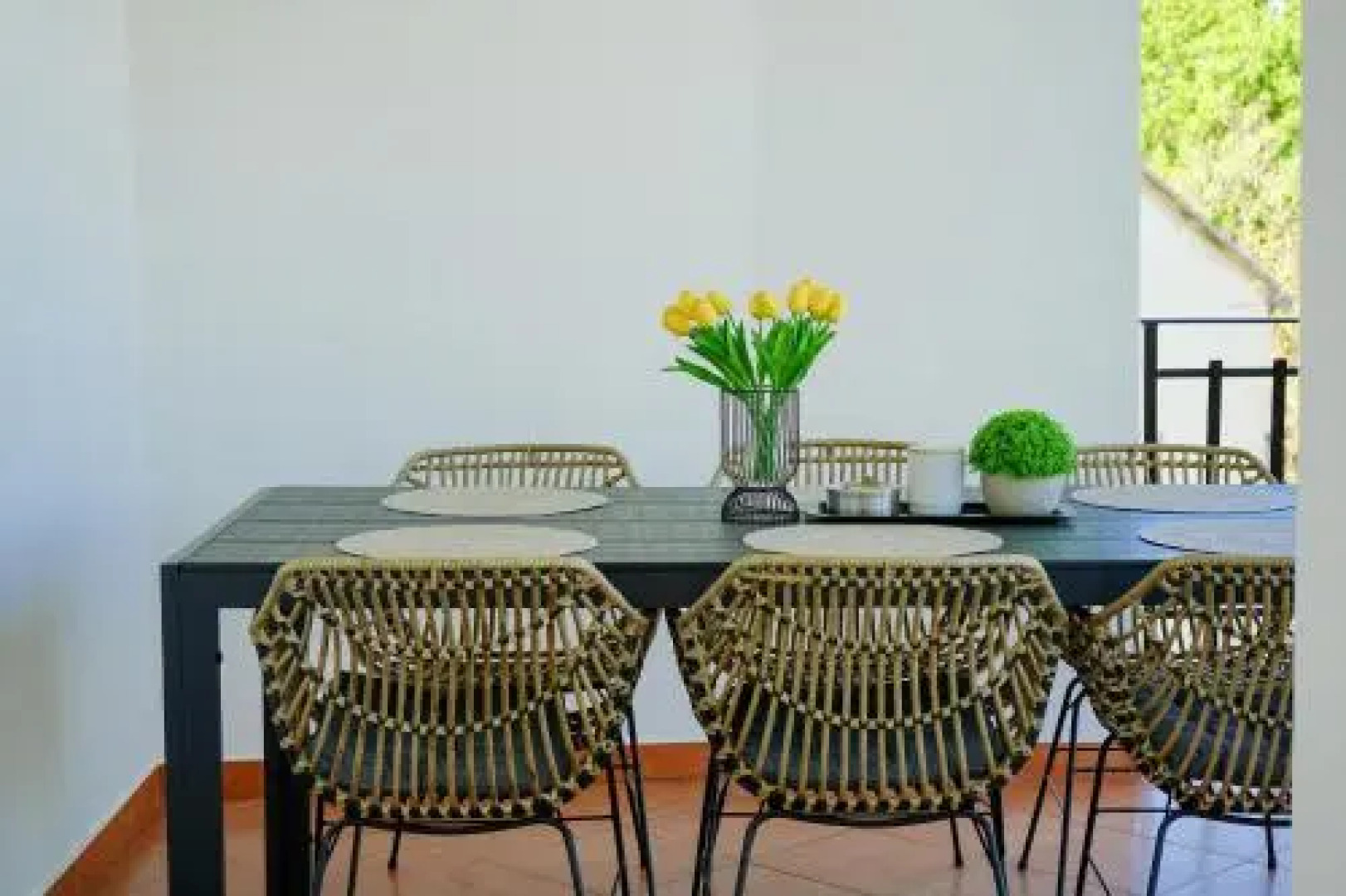 Villa Leon, Wonderful Family Apartment with Pool