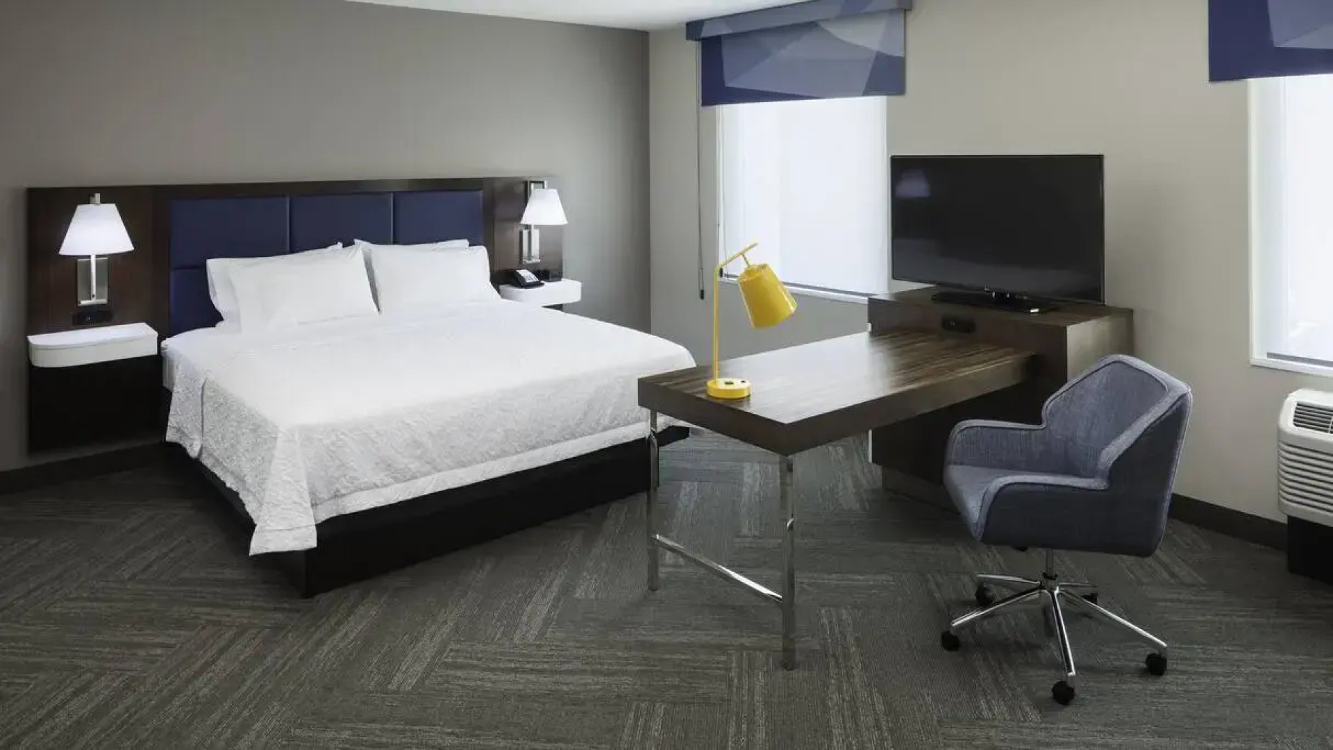 Hampton Inn And Suites Phoenix Downtown