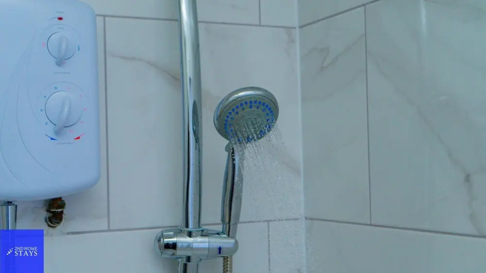 Cradley Manor - Spacious 6 Bedroom House