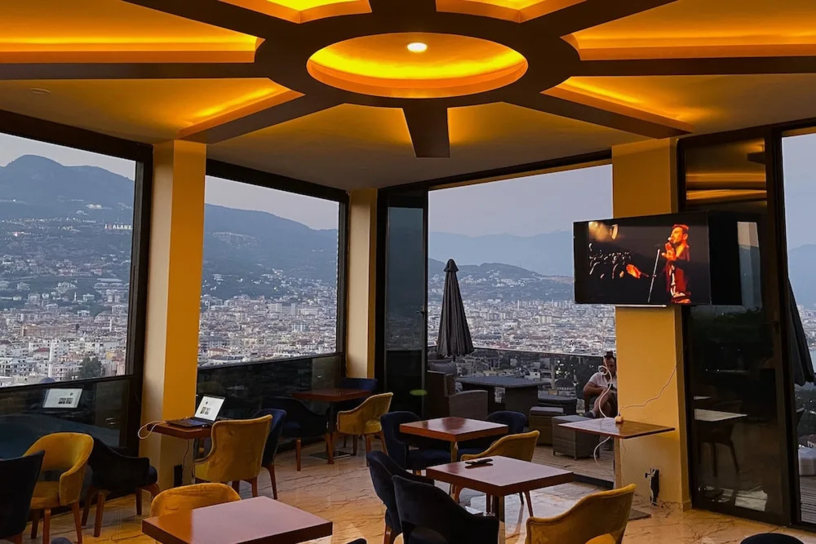 Castle's Light Boutique Hotel