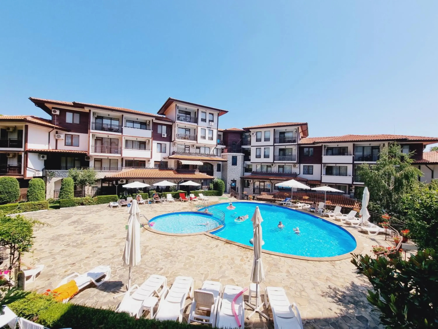 ARENA Aparthotel