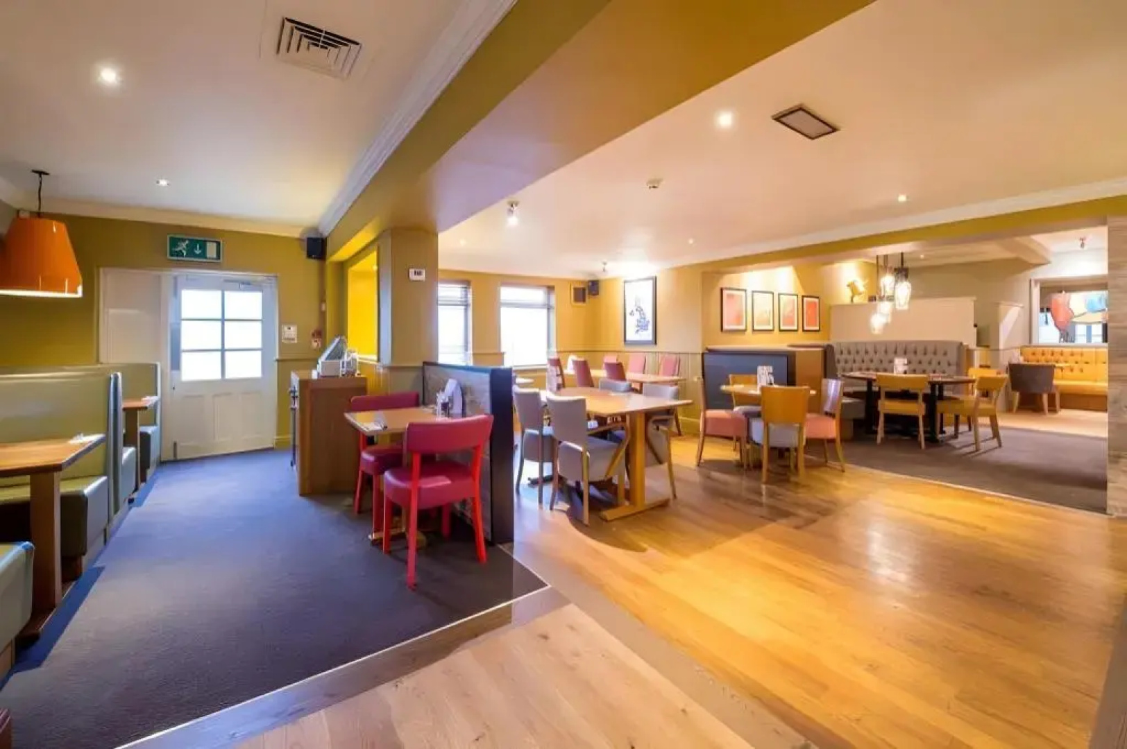 Premier Inn St. Neots - Colmworth Park