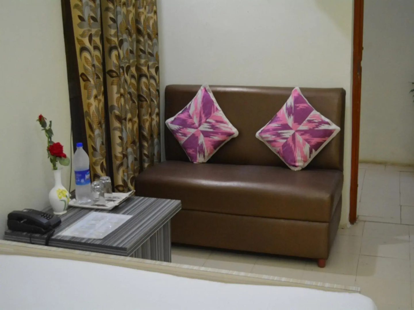 Hotel Dhingra Residency