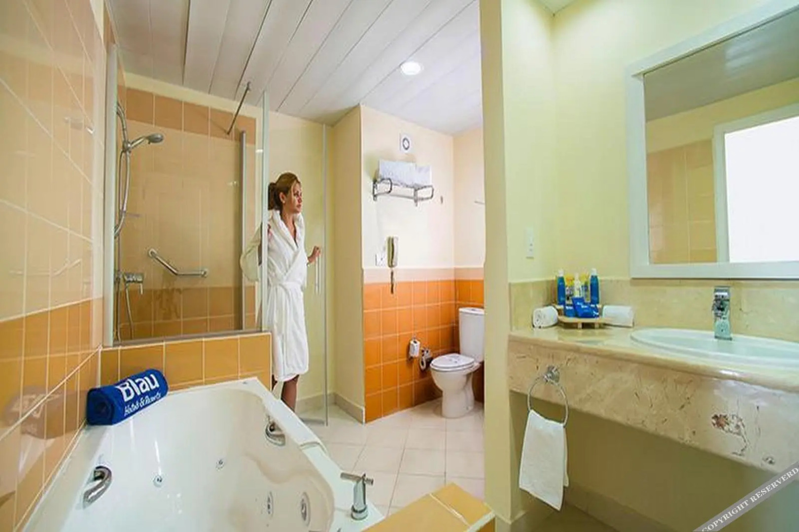 Aston Costa Verde Beach Resort