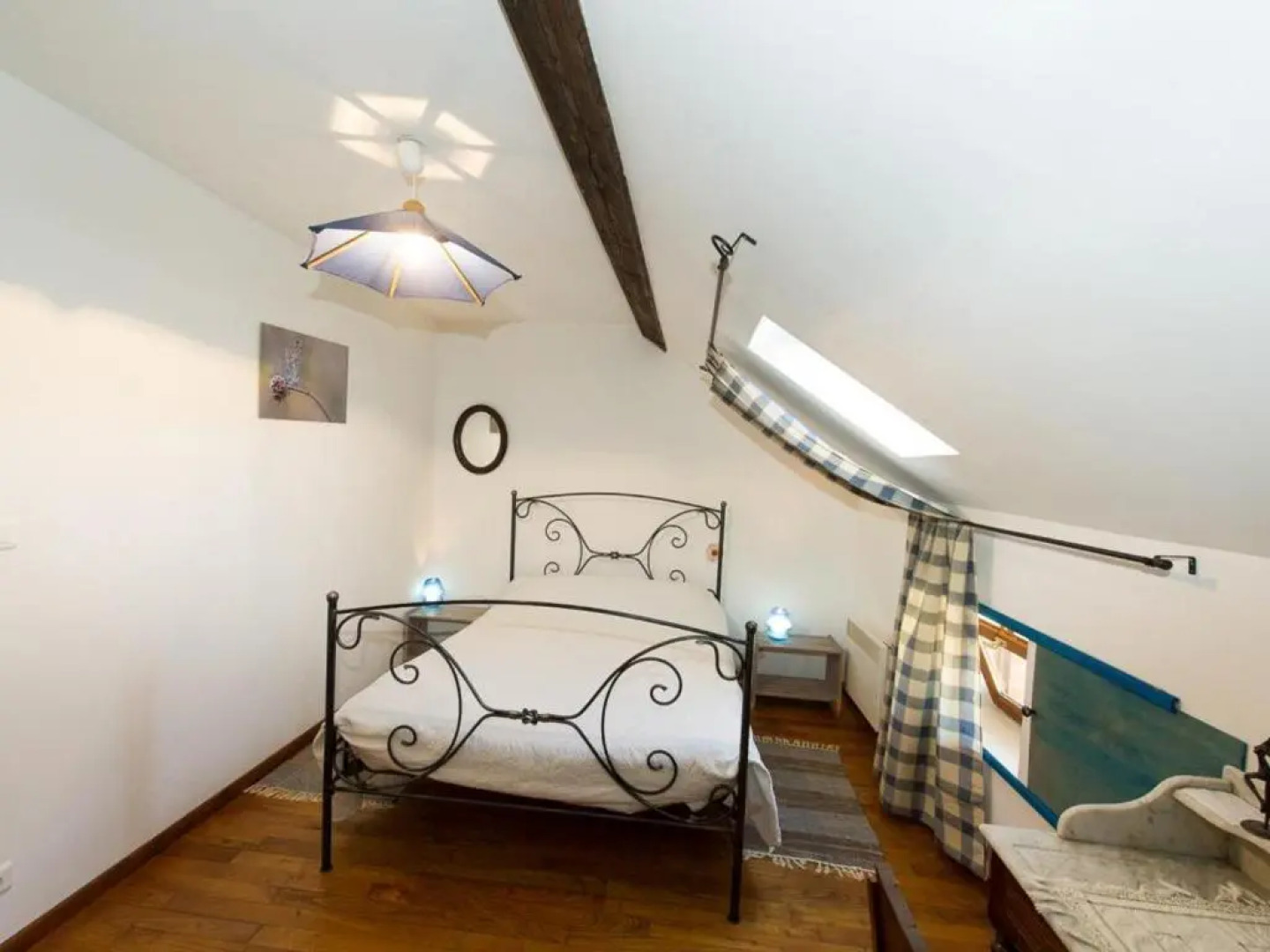 Gîte Châtel-Montagne, 3 pièces, 4 personnes - FR-1-489-47